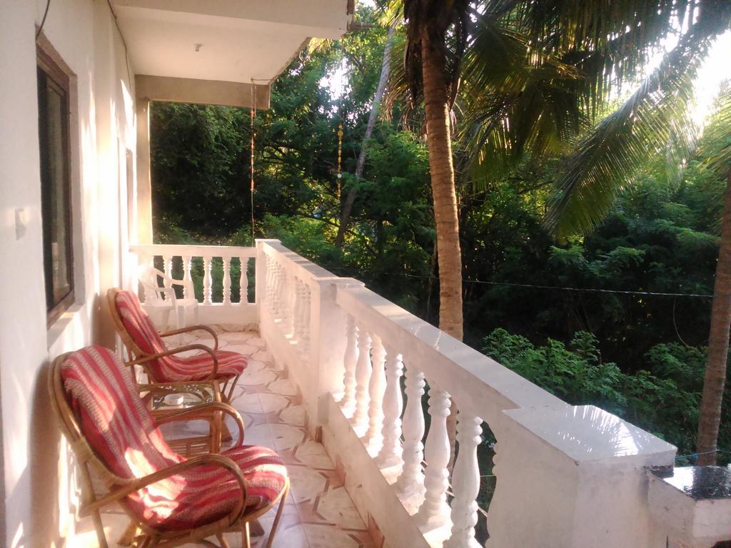 La Blanche Guest House กาลังกูติ ห้อง รูปภาพ